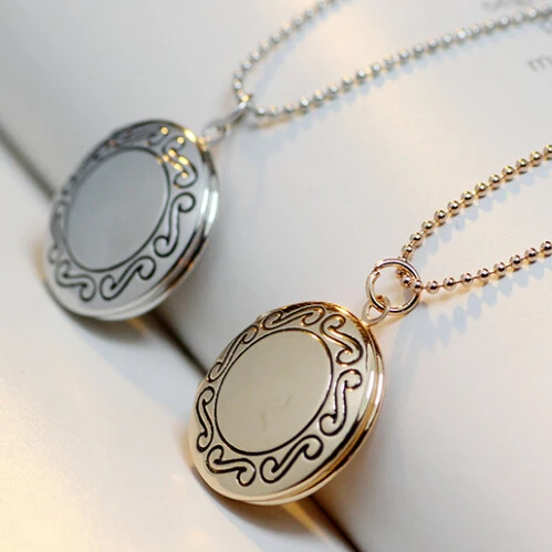 Family Love Collar Photo Frame Round Locket Heart With Shell Pendant Necklace For Womens Fashion Jewellery
Family Love Collar Photo Frame Round Locket Heart With Shell Pendant Necklace For Womens Fashion Jewellery