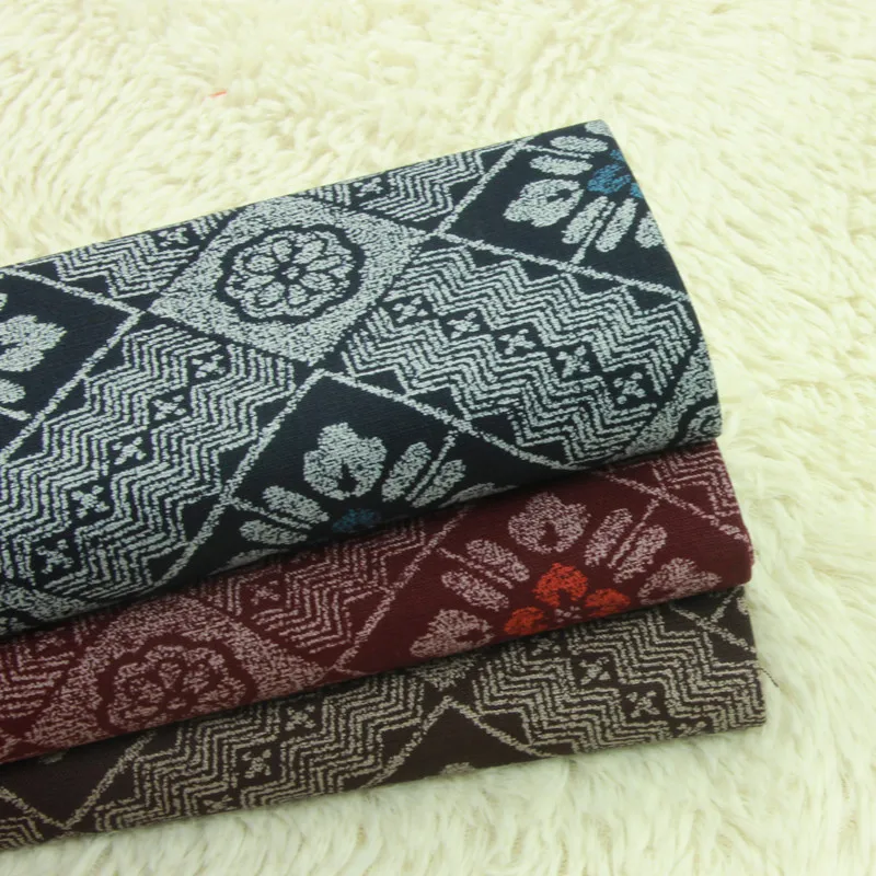 High quality and thick pure cotton sewing fabric Retro folk style printing patchwork Handmade DIY bag dress fabric
High quality and thick pure cotton sewing fabric Retro folk style printing patchwork Handmade DIY bag dress fabric