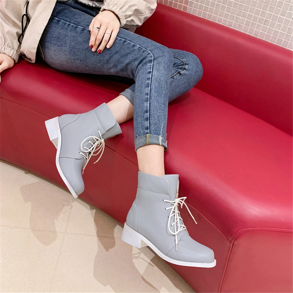 Lapolaka Large Size 46 High Quality Fashion Ankle Boots Women Shoes Shoelace Chunky Heel Add Fur Autumn Winter Shoes Woman Boots
Lapolaka Large Size 46 High Quality Fashion Ankle Boots Women Shoes Shoelace Chunky Heel Add Fur Autumn Winter Shoes Woman Boots