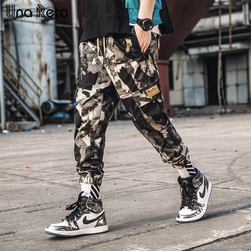 Una Reta Hip Hop Man Pants Autumn New Fashion Camouflage Streetwear Joggers Trousers Mens Sweatpants Casual Camo Cargo Pants
Una Reta Hip Hop Man Pants Autumn New Fashion Camouflage Streetwear Joggers Trousers Mens Sweatpants Casual Camo Cargo Pants