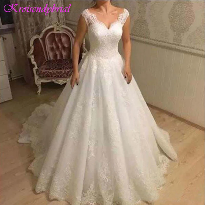DZW500 Vestidos De Novia Elegant A-Line Appliques Wedding Dresses V Neck Backless With Lace Up For Bridal Tulle Bridal Gowns
DZW500 Vestidos De Novia Elegant A-Line Appliques Wedding Dresses V Neck Backless With Lace Up For Bridal Tulle Bridal Gowns