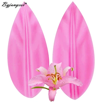 

Byjunyeor M519 Lily flower Petal Silicone Veiner &Cutter Flower Petal Cutter Fondant Sugarcraft Stainless Steel Cutter Cake Tool