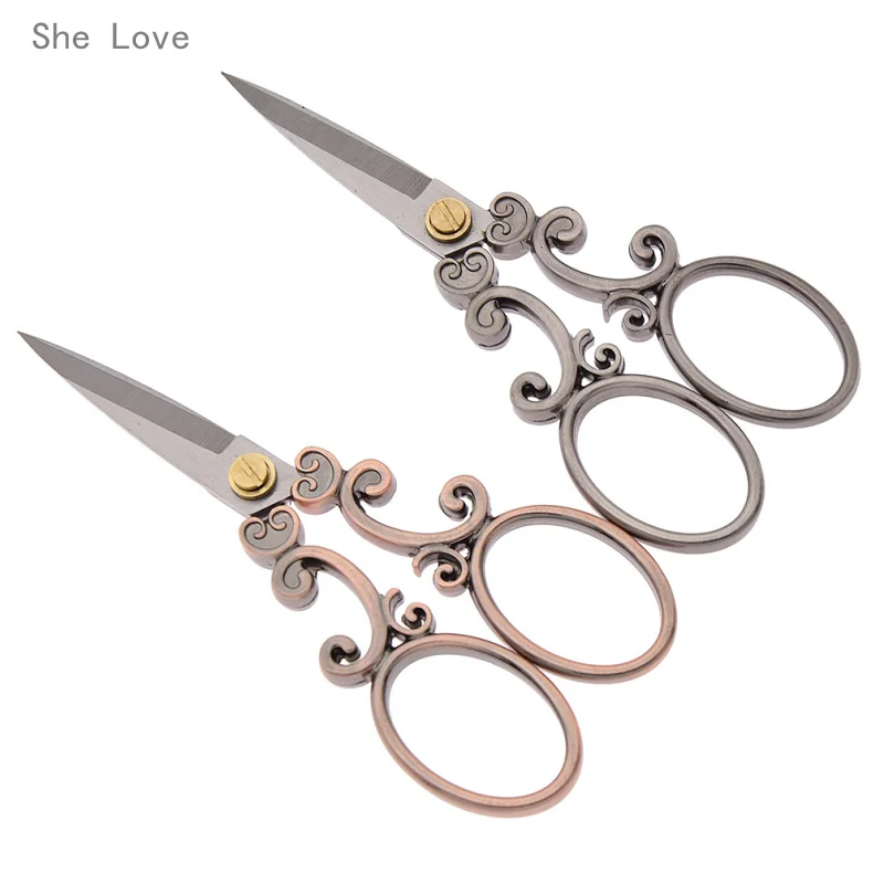 She Love European Vintage Scissors Cloud Pattern Sewing Scissor for Needlework Fabric DIY Tool
She Love European Vintage Scissors Cloud Pattern Sewing Scissor for Needlework Fabric DIY Tool