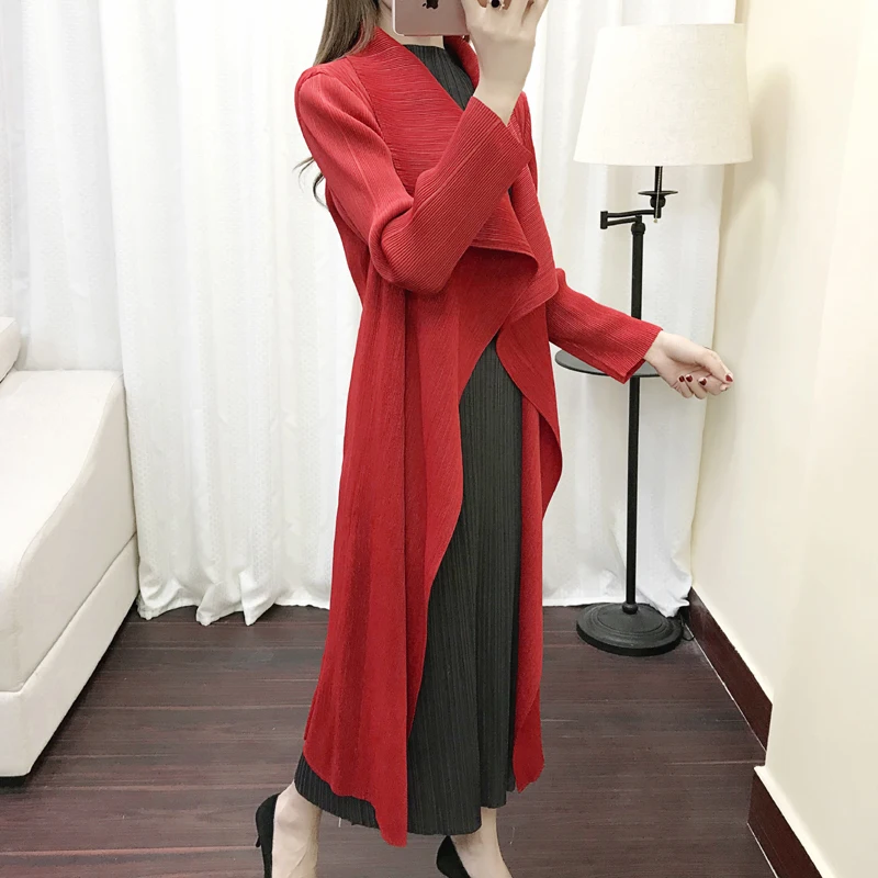 LANMREM 2019 new summer fashion women pleated clothes thin batwing sleeves turn-down collar open stitch cardigan WF77903
LANMREM 2019 new summer fashion women pleated clothes thin batwing sleeves turn-down collar open stitch cardigan WF77903