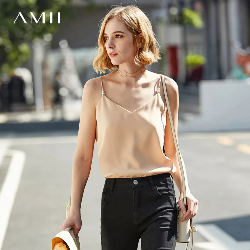 Amii Minimalist V Neck Sexy Tank 2019 Summer Solid Pearl Chiffon Women Tops Camis
Amii Minimalist V Neck Sexy Tank 2019 Summer Solid Pearl Chiffon Women Tops Camis