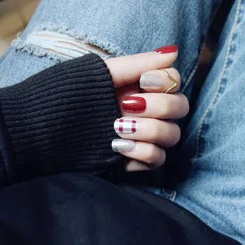 24pcs/set fashion wine red color glitter sequins Nail Acrylic full cover False Nail short Fake Nails art Tips Stickers with GLUE
24pcs/set fashion wine red color glitter sequins Nail Acrylic full cover False Nail short Fake Nails art Tips Stickers with GLUE