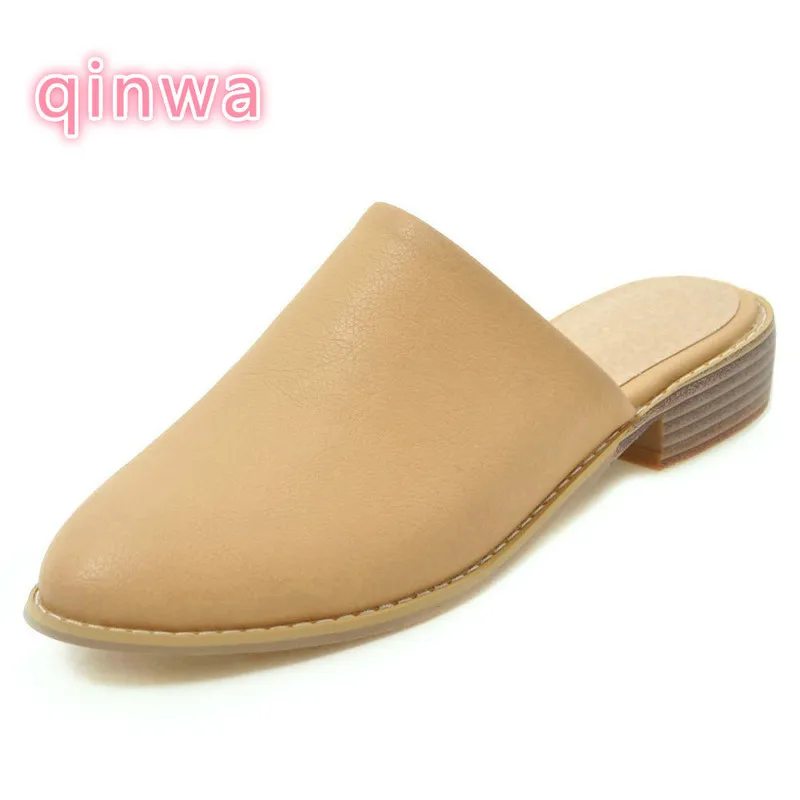 summer sandals women slippers Genuine Leather flat bottom female sandals Baotou large size female hollow Half Slippers
summer sandals women slippers Genuine Leather flat bottom female sandals Baotou large size female hollow Half Slippers