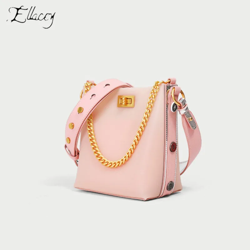 New Ladies Pink Bag Genuine Leather Bags For Women Chain Belt Rivets Part Bucket Bag Luxury Handbags Women Bags Designer
New Ladies Pink Bag Genuine Leather Bags For Women Chain Belt Rivets Part Bucket Bag Luxury Handbags Women Bags Designer