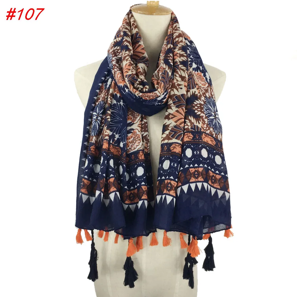 2018 Fringes Plain Hijabs Viscose Women Printed Shawl Wrap Large Head Scarf Islamic Ladie Tassels Design soft scarves hot sale
2018 Fringes Plain Hijabs Viscose Women Printed Shawl Wrap Large Head Scarf Islamic Ladie Tassels Design soft scarves hot sale