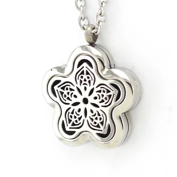 2017 New Stainles Steel 30mm Plum Blossom Flower Aromatherapy/Essential Oil Diffuser Perfume Locket Pendant (Without Chain) 
2017 New Stainles Steel 30mm Plum Blossom Flower Aromatherapy/Essential Oil Diffuser Perfume Locket Pendant (Without Chain)