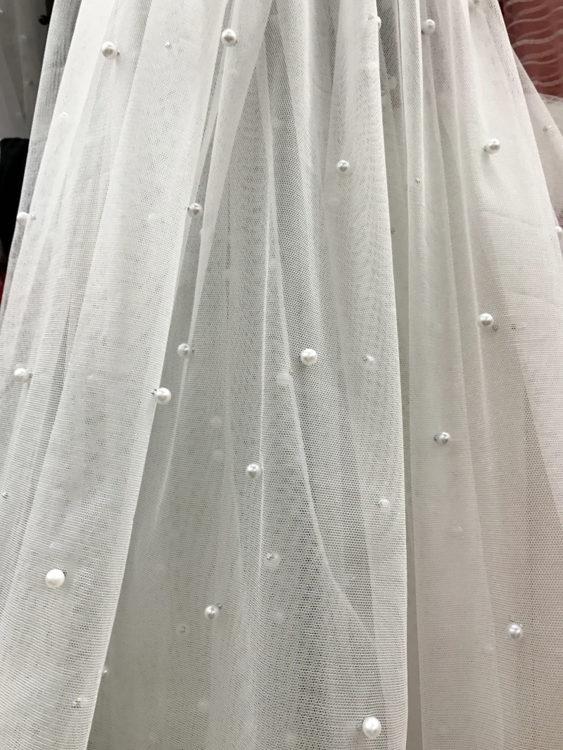 Latest Design Beaded Pearl Lace Fabric Ivory White Tulle Lace Fabric African French Lace Fabric Top Quality Tulle
Latest Design Beaded Pearl Lace Fabric Ivory White Tulle Lace Fabric African French Lace Fabric Top Quality Tulle