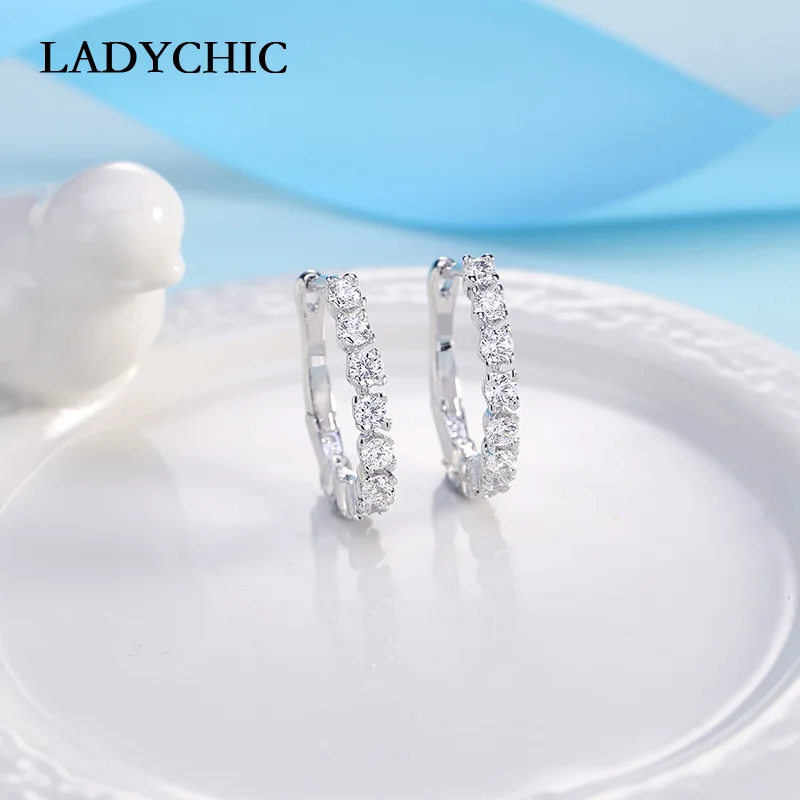 LADYCHIC Fashion Brand Jewelry Super Shiny Cubic Zircon Earrings for Women Ladies Silver Hoop Earring Jewelry Gift LE1022
LADYCHIC Fashion Brand Jewelry Super Shiny Cubic Zircon Earrings for Women Ladies Silver Hoop Earring Jewelry Gift LE1022