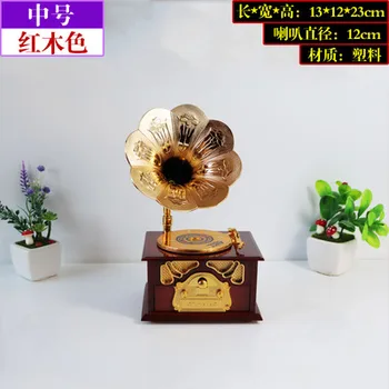horn model of the antique electronic record player is the wedding prop of European vintage black glue phonograph culpture statue
horn model of the antique electronic record player is the wedding prop of European vintage black glue phonograph culpture statue