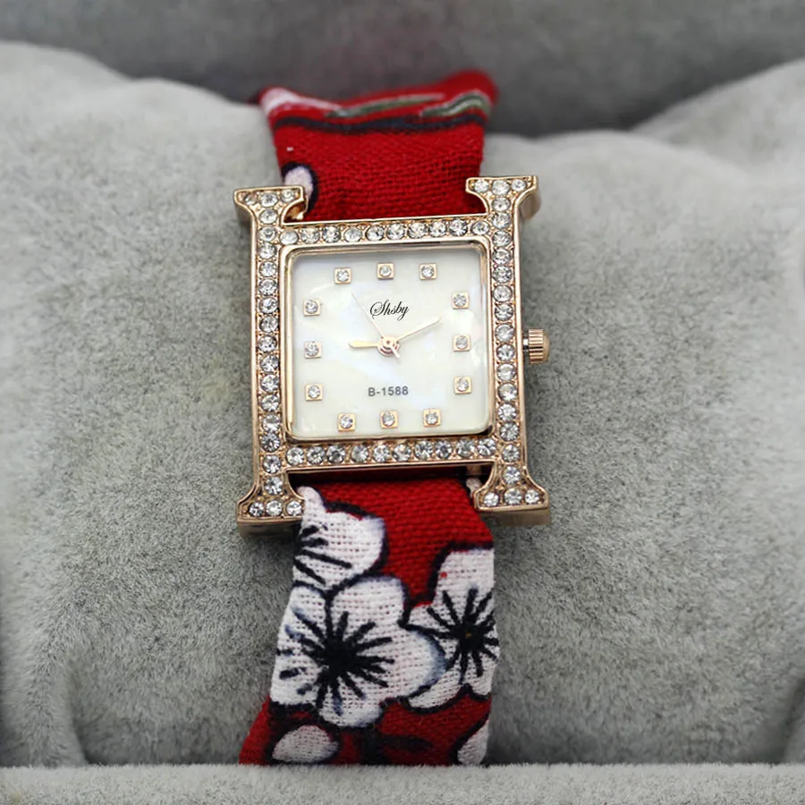 Shsby Новые квадратные женские наручные часы с тканевыми цветами модные под платье