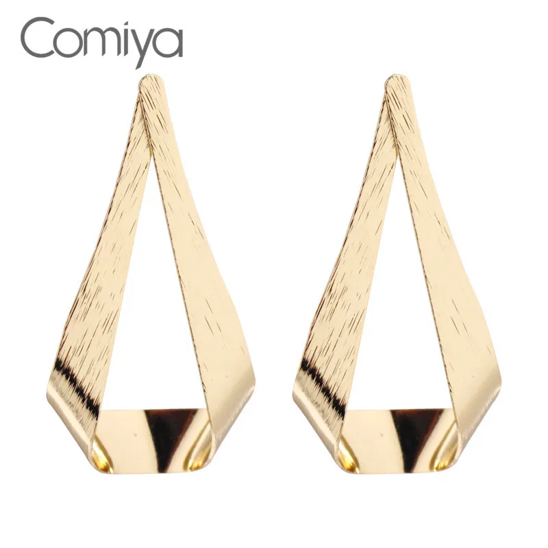 Comiya Brand Fashion Zinc Alloy Stud Earrings Gold Color Indian Jewelry Oorbellen Voor Vrouwen Long Earring Femme Accessories
Comiya Brand Fashion Zinc Alloy Stud Earrings Gold Color Indian Jewelry Oorbellen Voor Vrouwen Long Earring Femme Accessories
