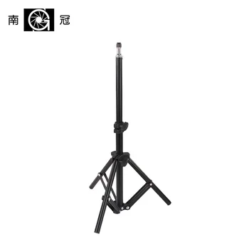 Nanguang NG-L60 Lighting Stand Super affordable all-rounder lighting stand 5kg max load 35cm min height 60cm max height
Nanguang NG-L60 Lighting Stand Super affordable all-rounder lighting stand 5kg max load 35cm min height 60cm max height