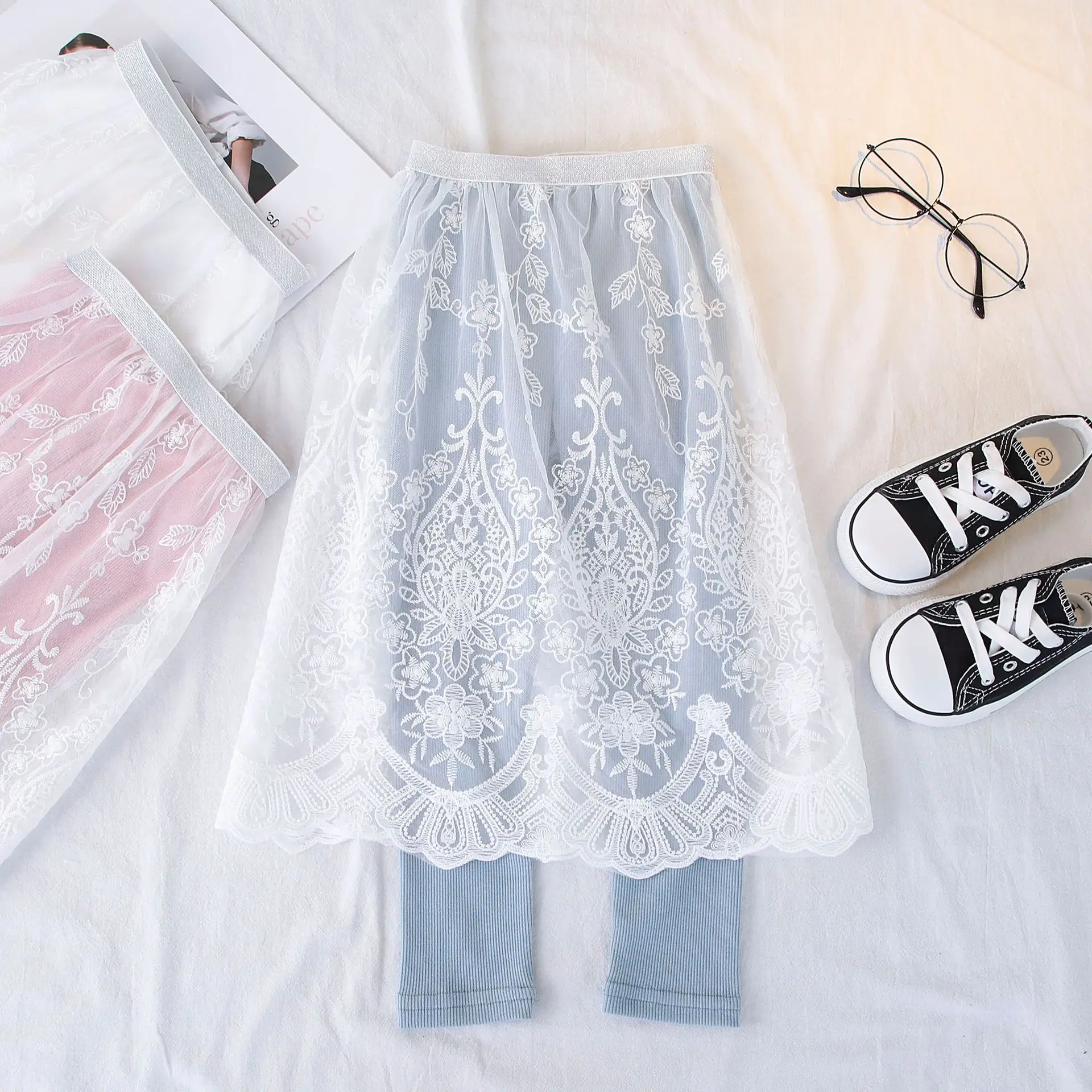 New Autumn Korean Style Baby Girls Fashion Lace Flower Princess Skirts Pants Children Casual False Two Pieces Tutu Pantskirts
New Autumn Korean Style Baby Girls Fashion Lace Flower Princess Skirts Pants Children Casual False Two Pieces Tutu Pantskirts