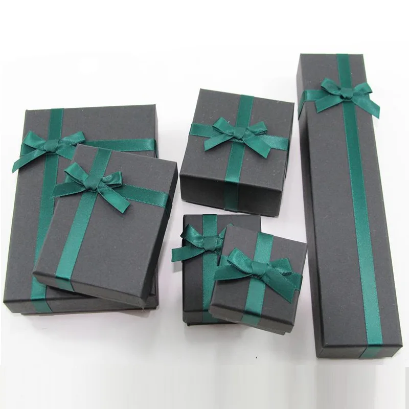 Accessories Packing Box High Quality Black Box With Green Ribbon Bow For Jewelry Necklace Bracelet Ring Earing Package
Accessories Packing Box High Quality Black Box With Green Ribbon Bow For Jewelry Necklace Bracelet Ring Earing Package