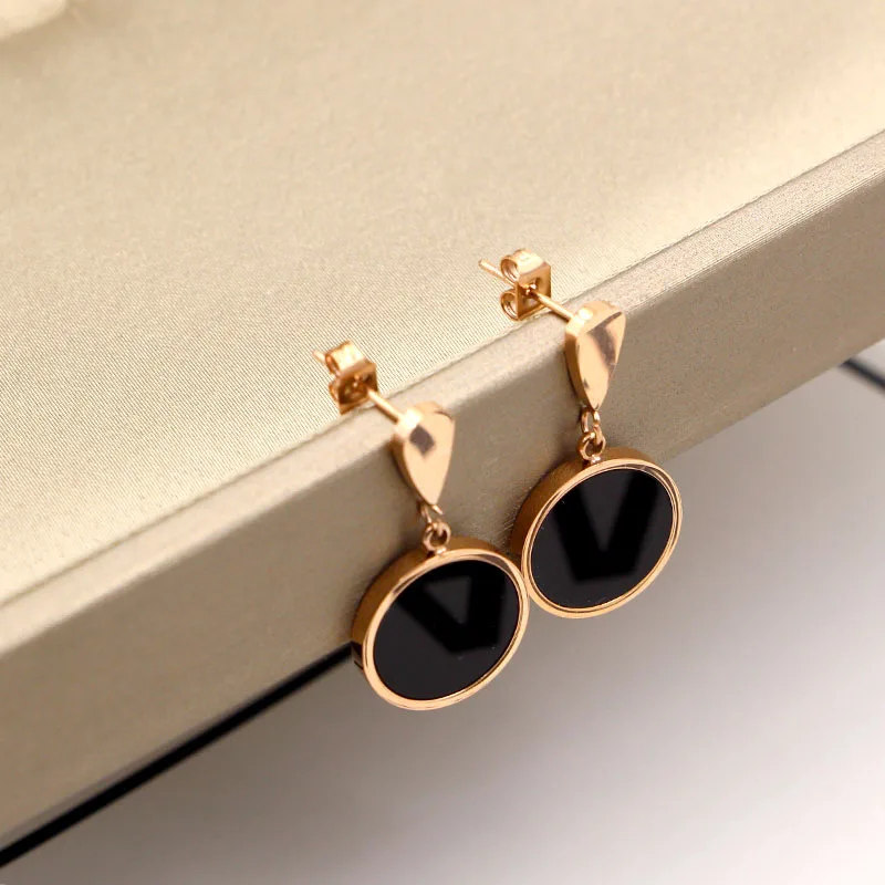 Martick Woman Fashion Stud Earrings Rose Gold Color Water Drop Design With Round Black Piece Pendant Earrings Femmal E5
Martick Woman Fashion Stud Earrings Rose Gold Color Water Drop Design With Round Black Piece Pendant Earrings Femmal E5
