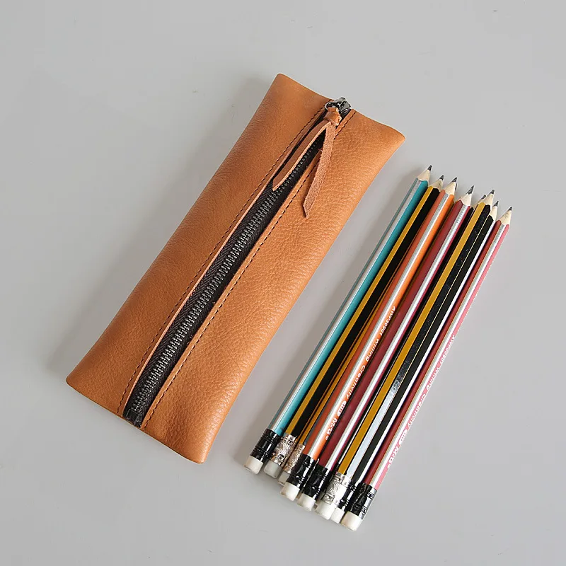 Pen Bag Large Capacity Hand-made Head Leather Zipper Pen Bag Large Capacity Simple Creative Bag Student
Pen Bag Large Capacity Hand-made Head Leather Zipper Pen Bag Large Capacity Simple Creative Bag Student