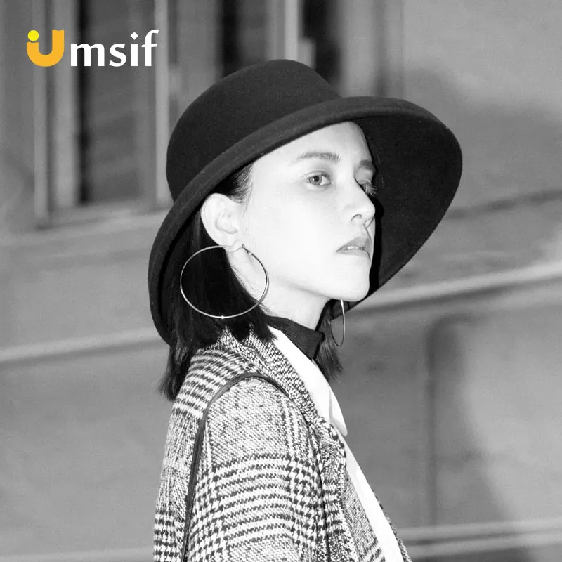 Women's Wide Brim Fedoras Hat Bucket Hats 2018 New Winter Women Harajuku Retro Wool Fedora Panama Hat Female Fisherman Caps
Women's Wide Brim Fedoras Hat Bucket Hats 2018 New Winter Women Harajuku Retro Wool Fedora Panama Hat Female Fisherman Caps