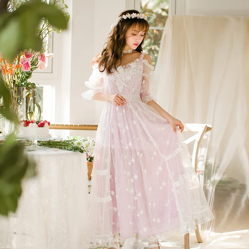 Princess sweet lolita dress Candy rain new Japanese sweet lace dress female self-cultivation embroidered dress C22AB7045
Princess sweet lolita dress Candy rain new Japanese sweet lace dress female self-cultivation embroidered dress C22AB7045