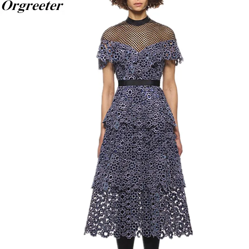 High Qality Runway Style self-portrait Lace hook flowers dresses 2018 Autumn Sexy Shoulder Perspective Hollow Long Lace Dress
High Qality Runway Style self-portrait Lace hook flowers dresses 2018 Autumn Sexy Shoulder Perspective Hollow Long Lace Dress