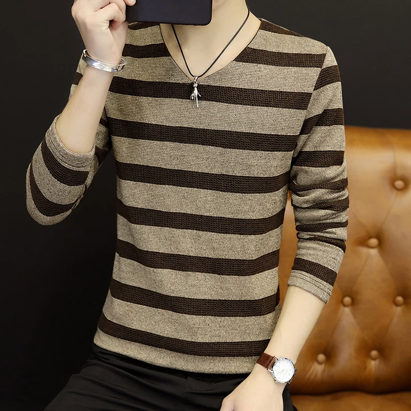 2019 New Spring Period Long Sleeve Cultivate One's Morality Men's T-shirt Sets V-neck Net yarn stripe T Shirt Men Blue Black
2019 New Spring Period Long Sleeve Cultivate One's Morality Men's T-shirt Sets V-neck Net yarn stripe T Shirt Men Blue Black