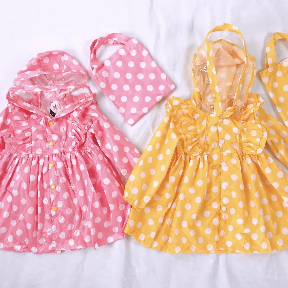 90-130cm Polka Dots Child Princess Raincoat For Kid Girls Baby Rain Coat Poncho Jacket Waterproof Outdoor Hiking Rainwear
90-130cm Polka Dots Child Princess Raincoat For Kid Girls Baby Rain Coat Poncho Jacket Waterproof Outdoor Hiking Rainwear