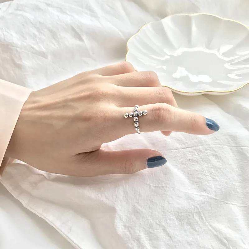 Vintage Fashion 2017 Luxury Women S925 Silver Color Ring Unique Cross Design Ring For Women
Vintage Fashion 2017 Luxury Women S925 Silver Color Ring Unique Cross Design Ring For Women