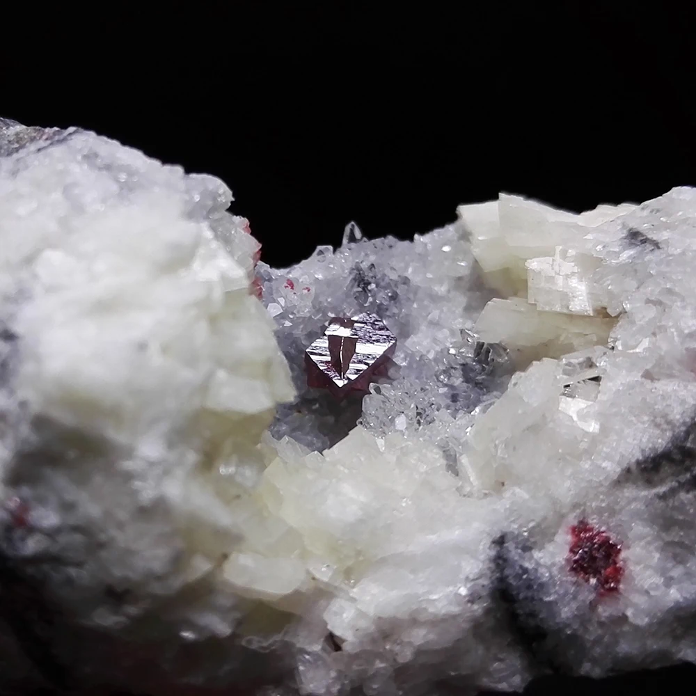 102.7g NATURAL Stones and Minerals Cinnabar quartz crystal RED RARE ORE UNIQUE SPECIMENS C5
102.7g NATURAL Stones and Minerals Cinnabar quartz crystal RED RARE ORE UNIQUE SPECIMENS C5