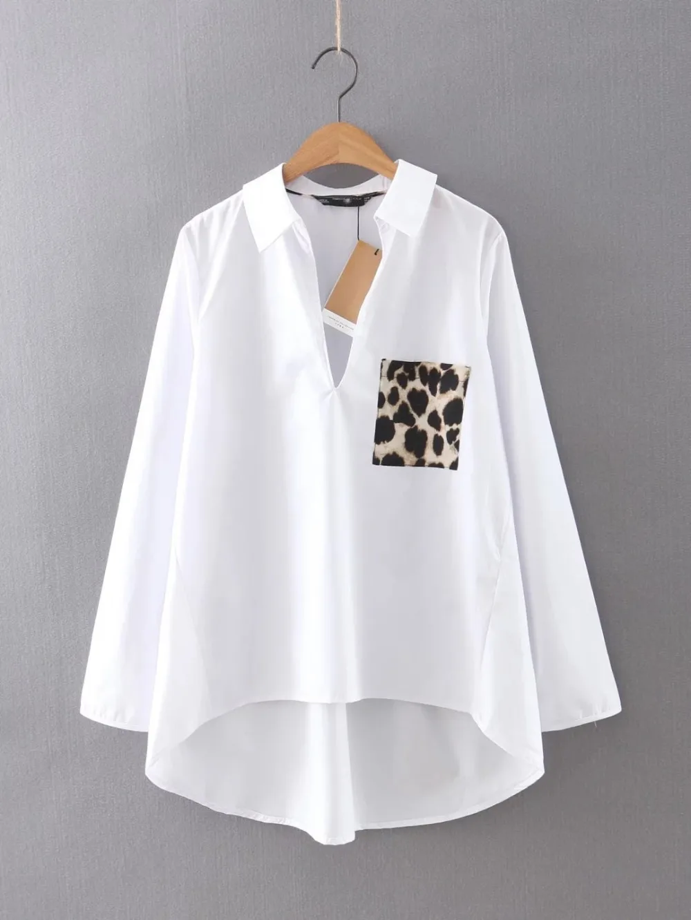Women long sleeve shirt Cotton loose blusas femininas, casual female office lady shirts woman Leopard pocket fashion new 2018
Women long sleeve shirt Cotton loose blusas femininas, casual female office lady shirts woman Leopard pocket fashion new 2018