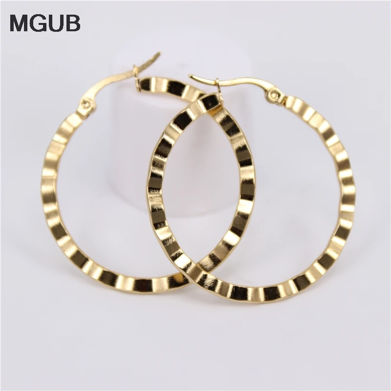 Glitter face earrings Multiple styles Simple and light Popular hot men and women jewelry No fading Free shipping HX68
Glitter face earrings Multiple styles Simple and light Popular hot men and women jewelry No fading Free shipping HX68