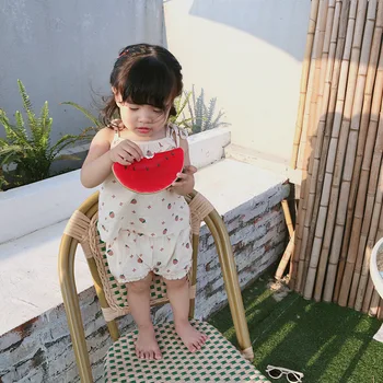 South Korean Girls Summer Baby Suspender Trousers Strawberry Printed Cute Children's Clothes 2 piece set vest+short
South Korean Girls Summer Baby Suspender Trousers Strawberry Printed Cute Children's Clothes 2 piece set vest+short