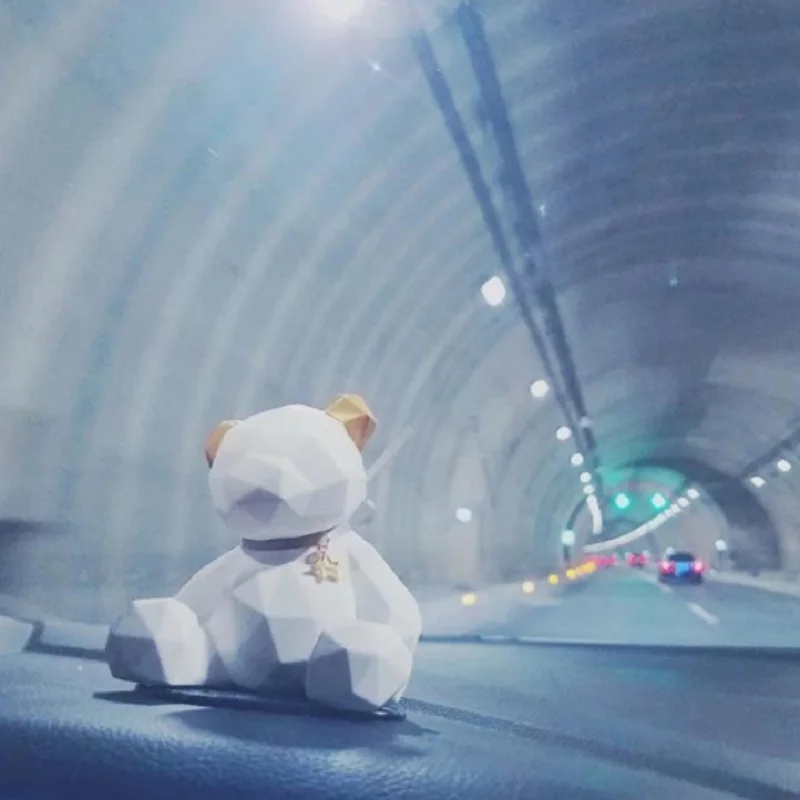 High Quality Universal Car Perfume Gypsum Geometric bear Car Interior Aromatherapy Ornaments Spread Aroma Car Accessories
High Quality Universal Car Perfume Gypsum Geometric bear Car Interior Aromatherapy Ornaments Spread Aroma Car Accessories