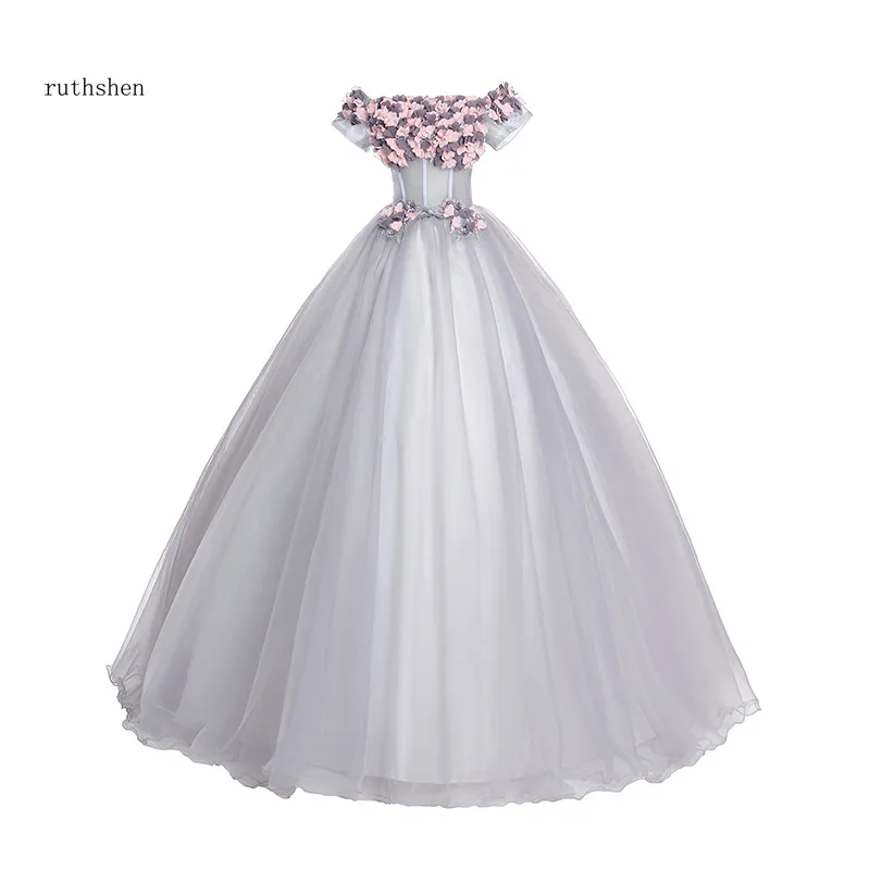 ruthshen 2018 New Arrival Grey Quinceanera Dresses Off The Shoulder Ball Gown Handmade Flowers Puffy Prom Dresses For 15 Years
ruthshen 2018 New Arrival Grey Quinceanera Dresses Off The Shoulder Ball Gown Handmade Flowers Puffy Prom Dresses For 15 Years