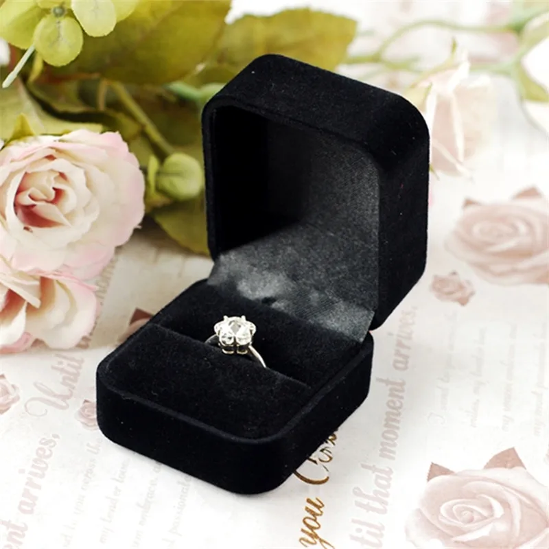 Hot Sale Fashion 1pc 5.8*5*4cm Luxury Black Ring Packaging Earring Storage Cases High Quality Wedding Gift Box For Ring
Hot Sale Fashion 1pc 5.8*5*4cm Luxury Black Ring Packaging Earring Storage Cases High Quality Wedding Gift Box For Ring