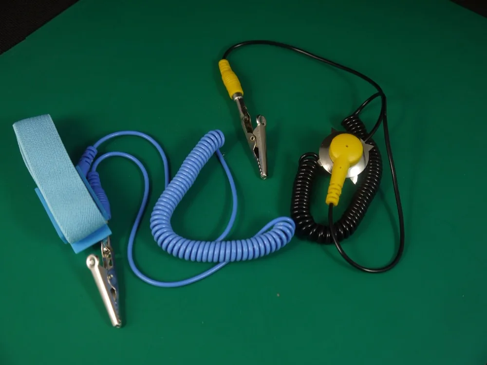Free Shipping 1200*1000*2mm Anti-Static Mat,Antistatic Blanket,ESD Mat For Repair Work+Ground Wire+ESD Wrist
Free Shipping 1200*1000*2mm Anti-Static Mat,Antistatic Blanket,ESD Mat For Repair Work+Ground Wire+ESD Wrist