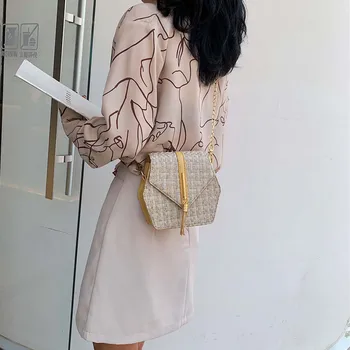 Woman Bags Fashion Retro Weave Leather Tassel Chain Crossbody Shoulder schoudertas dames borsa donna malas de senhora 2019
Woman Bags Fashion Retro Weave Leather Tassel Chain Crossbody Shoulder schoudertas dames borsa donna malas de senhora 2019