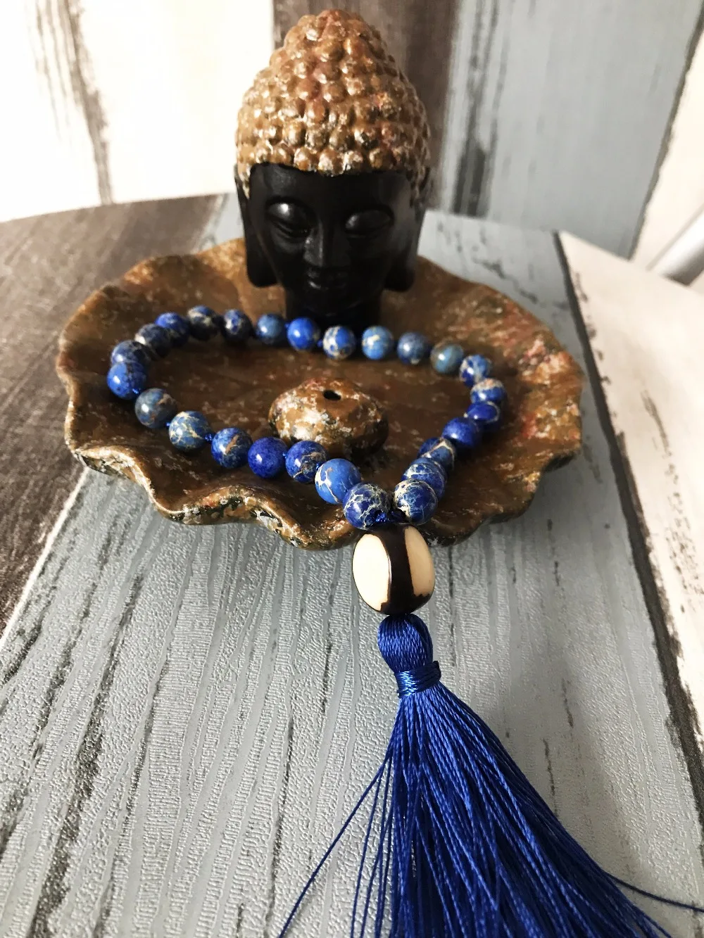 Hand Knotted Mala Mini Rosaries Bracelets 8MM Blue Regalite Bracelet healing beads Energy Prayer Yoga Bracelets Gift For Love
Hand Knotted Mala Mini Rosaries Bracelets 8MM Blue Regalite Bracelet healing beads Energy Prayer Yoga Bracelets Gift For Love