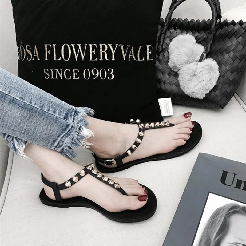 Punk Studded Shoes Women Rivets Sandals Roman Gladiator Flats Beach Flipflops Jelly Sandales Femme T-Strap Slippers Rivets Shoes
Punk Studded Shoes Women Rivets Sandals Roman Gladiator Flats Beach Flipflops Jelly Sandales Femme T-Strap Slippers Rivets Shoes