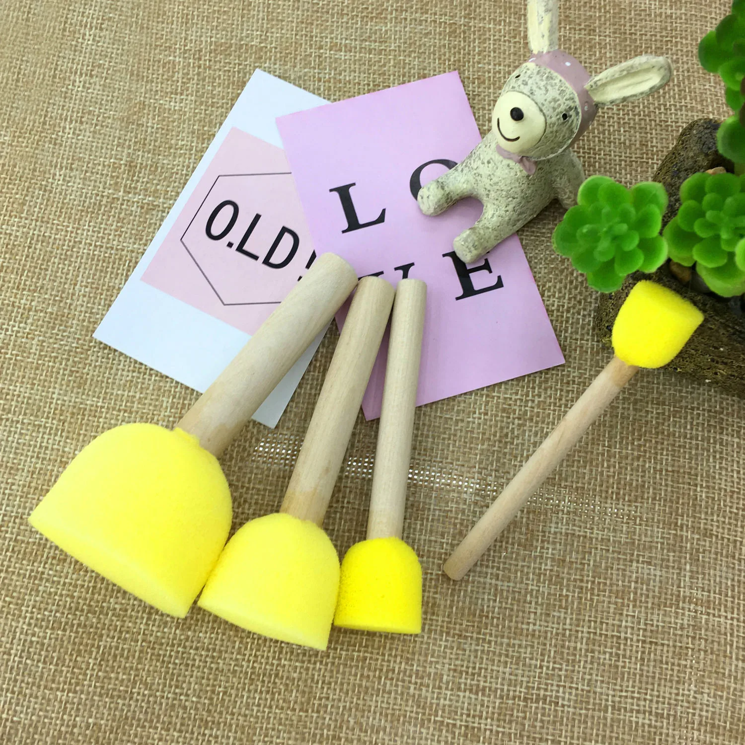 4 PCS 4 Sizes Round Sponge Brush Set Painting Drawing Stippler Tools for Children Kids Graffiti DIY Painting
4 PCS 4 Sizes Round Sponge Brush Set Painting Drawing Stippler Tools for Children Kids Graffiti DIY Painting