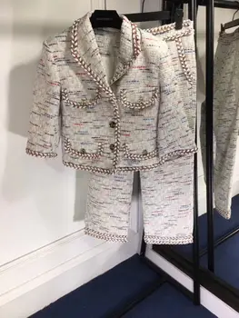 New autumn high-end custom made tweed short coat wide leg trousers two piece suit. 
New autumn high-end custom made tweed short coat wide leg trousers two piece suit.