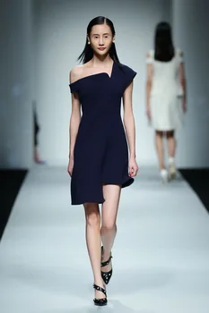 New Style 2019 Spring Mini Dress Fashion Sleeveless Sexy One-Shoulder Women Backless Body Con High Quality Dresses Wholesale
New Style 2019 Spring Mini Dress Fashion Sleeveless Sexy One-Shoulder Women Backless Body Con High Quality Dresses Wholesale