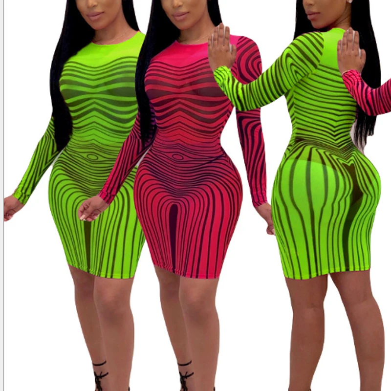 2019 New mesh sheer print long sleeve beach dress sexy women see through bikini swimsuit swimwear cover ups Beach wear
2019 New mesh sheer print long sleeve beach dress sexy women see through bikini swimsuit swimwear cover ups Beach wear