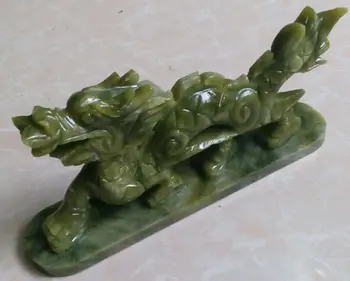 Christmas 100% China's natural jade statues of hand-carved statues of dragons Halloween
Christmas 100% China's natural jade statues of hand-carved statues of dragons Halloween