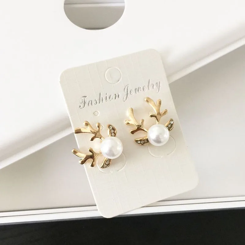 Creative Deer Shape Rhinestone Simulated Pearl Earrings+Necklace Elegant Ear Studs+Necklace For Women Girls Christmas Gift
Creative Deer Shape Rhinestone Simulated Pearl Earrings+Necklace Elegant Ear Studs+Necklace For Women Girls Christmas Gift