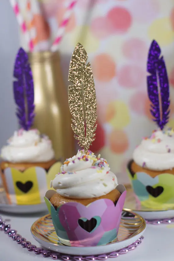 glitter feather Bohemian wedding first birthday cupcake toppers party cake decoration doughnut food picks
glitter feather Bohemian wedding first birthday cupcake toppers party cake decoration doughnut food picks