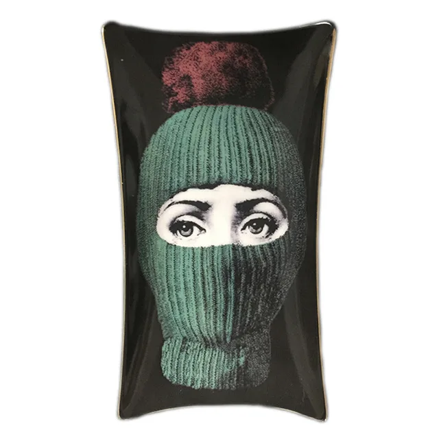 8.8*16cm European Fornasetti Ceramics Tray Craft Black White Storage Home Indoor Bedroom Desktop Decor Gifts
8.8*16cm European Fornasetti Ceramics Tray Craft Black White Storage Home Indoor Bedroom Desktop Decor Gifts