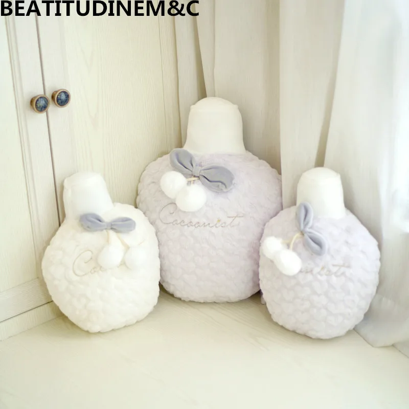 Nordic style perfume bottle shape blanket pillow plush toy napping pillow cushions Bay window photo prop girl gift home decor
Nordic style perfume bottle shape blanket pillow plush toy napping pillow cushions Bay window photo prop girl gift home decor